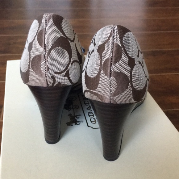 NEW Coach Wedges 6.5 - Picture 3 of 4
